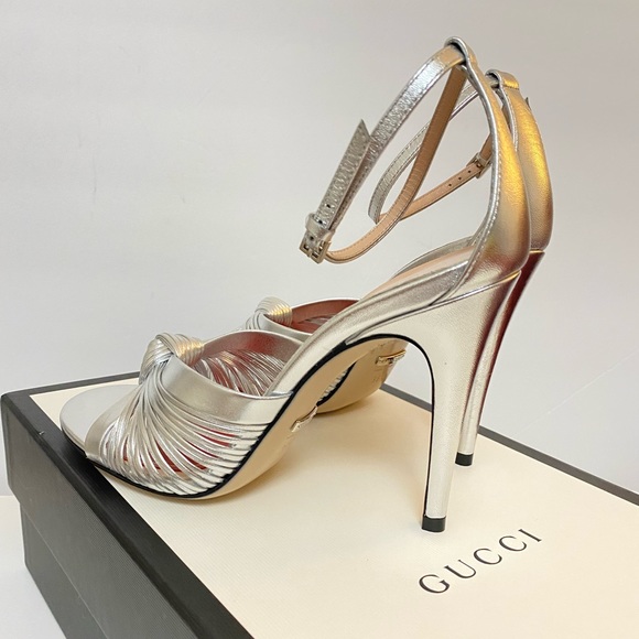 GUCCI Metallic Leather Sandals - Picture 8 of 13